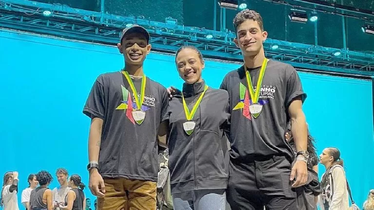 Bailarinos do Moinho Cultural são premiados no Festival Internacional de Dança de Goiás