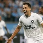 Fora de casa Botafogo bate Grêmio e abre 10 pontos de vantagem na liderança