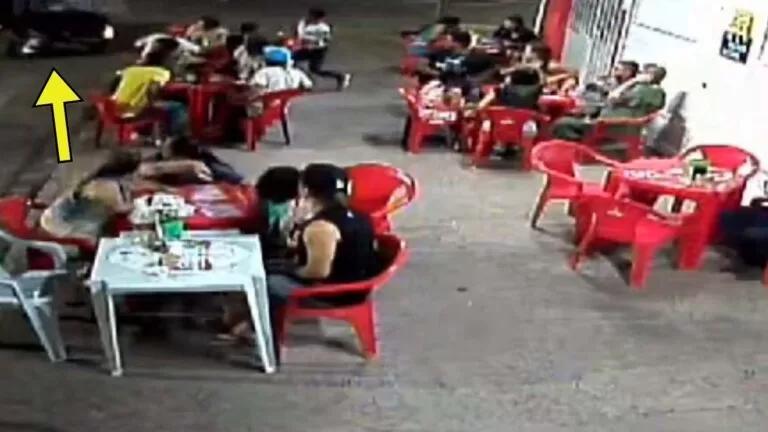 Vídeo mostra momento em que carro atropela clientes de lanchonete em Corumbá