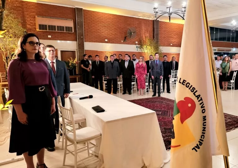 Personalidades são homenageadas com Medalha do Mérito Legislativo “Antônio Maria Coelho”