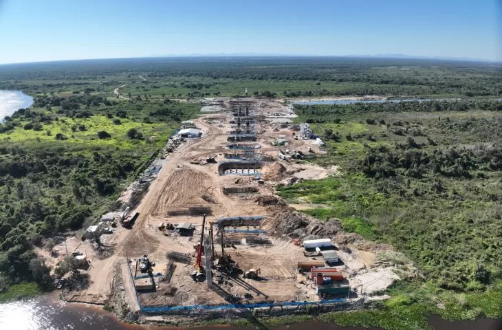 Você está visualizando atualmente Com várias frentes de trabalho, obra da ponte da Rota Bioceânica avança no Brasil e Paraguai