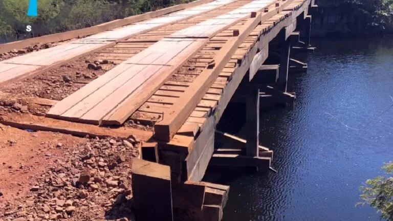 Agesul interdita ponte no Passo do Lontra para manutenção