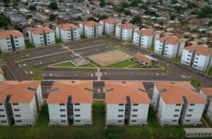 Leia mais sobre o artigo Agehab vai beneficiar 2 mil famílias com a casa própria em Campo Grande até o final do ano