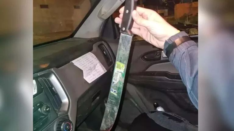 Mulher fica em estado grave após ser atacada pelo marido com golpes de facão em Campo Grande