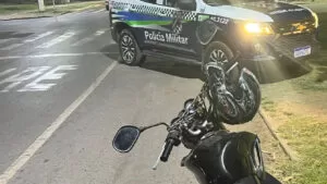 Leia mais sobre o artigo Dois homens são presos por furto de moto em Corumbá