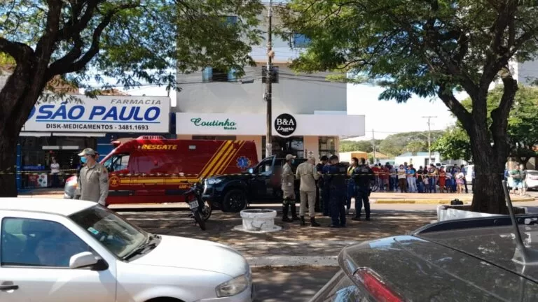 Policial aposentado reage a assalto e mata dois bandidos em Amambai