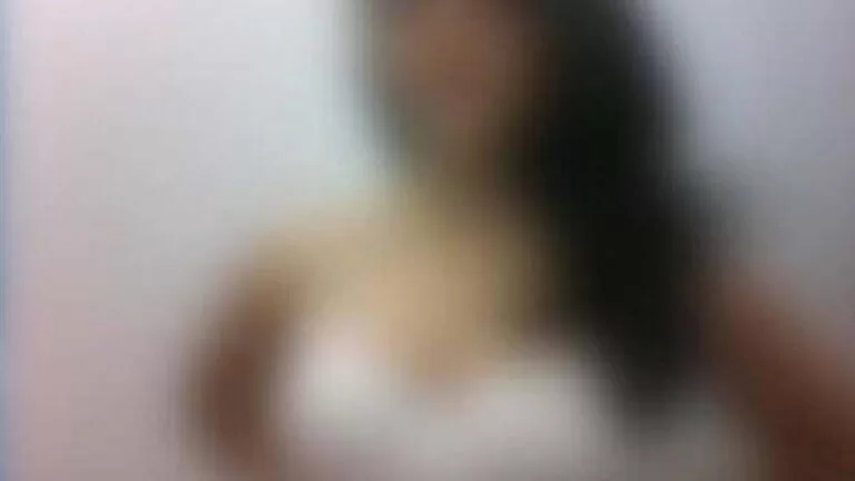 Mulher tem vídeo íntimo vazado após enviar para homem que conheceu em show