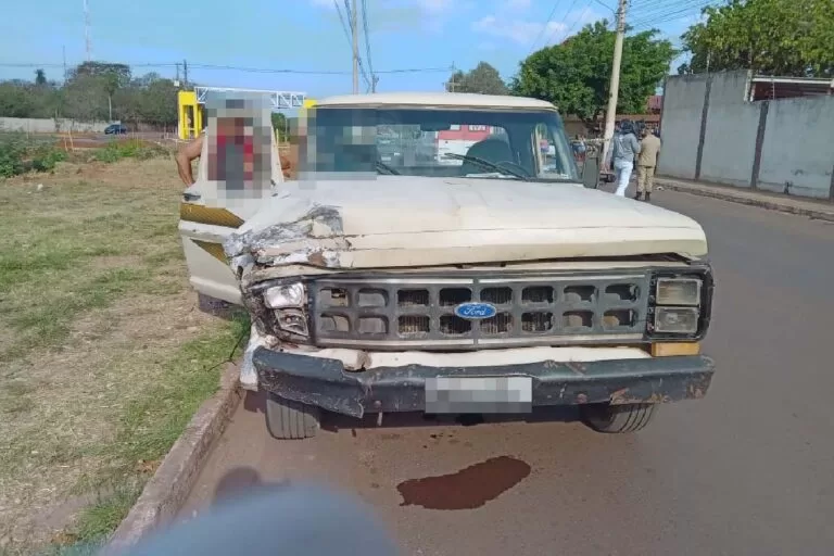 Bêbado e com caminhonete irregular