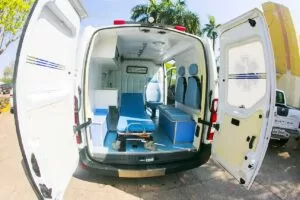 Leia mais sobre o artigo Após depender de “caridade” prefeitura diz ter locado duas ambulâncias “para remoções simples”