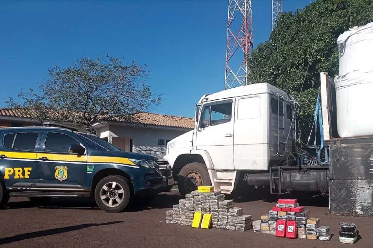 Caminhão com 135 Kg de cocaína e metanfetamina é apreendido pela PRF em Terenos