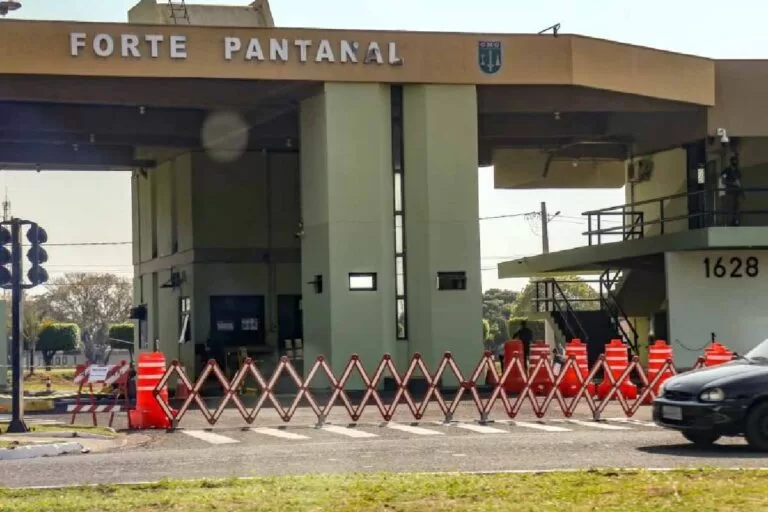 Jovem militar morre com tiro de fuzil