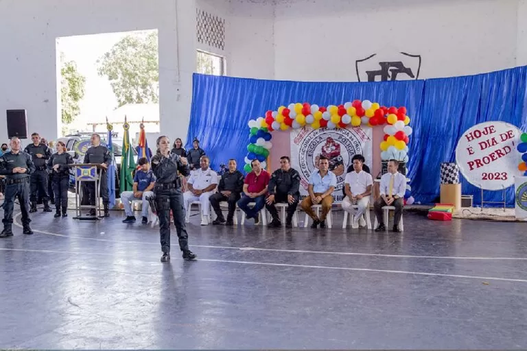 Proerd forma 600 alunos em Corumbá
