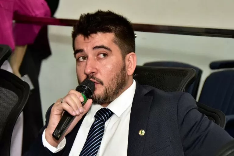 cassação de rafael tavares