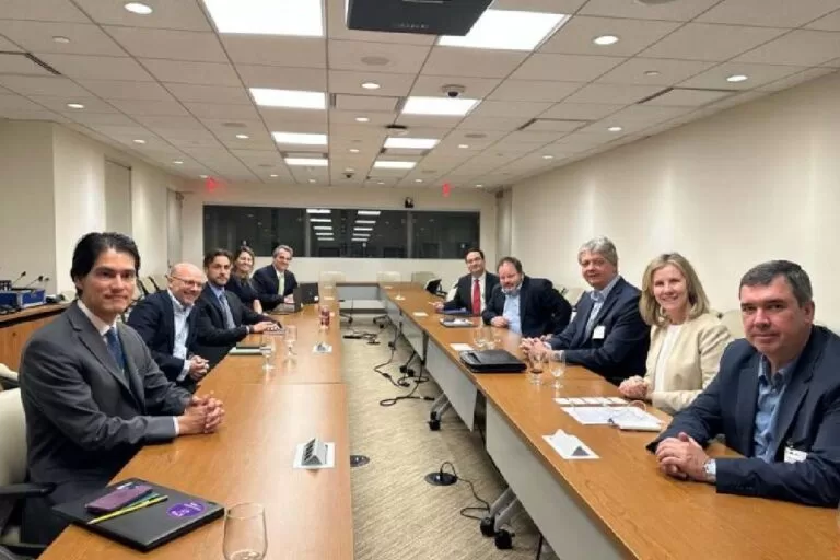 Riedel busca apoio do BID e Banco Mundial para o Pantanal e infraestrutura de MS