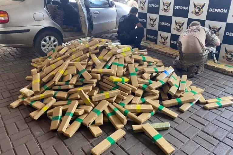 Operação da Receita Federal apreende mais de 600 Kg de entorpecentes  e mercadorias na fronteira