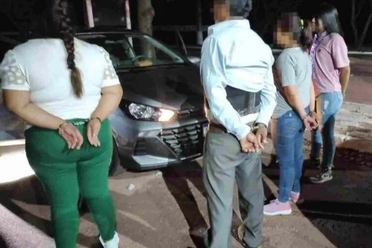 Bolivianos são presos com cocaína amarrada ao corpo na BR-262