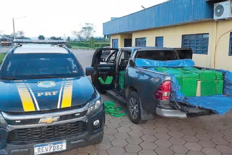 PRF apreende mais de uma tonelada de maconha em caminhonete furtada