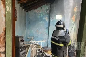 Leia mais sobre o artigo Incêndio destrói casa no centro de Corumbá