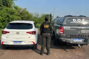 Leia mais sobre o artigo Estelionatária é flagrada com veículo furtado em operação do DOF na fronteira