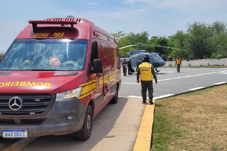 Funcionário de escola rural é resgatado por helicóptero da Marinha no Pantanal
