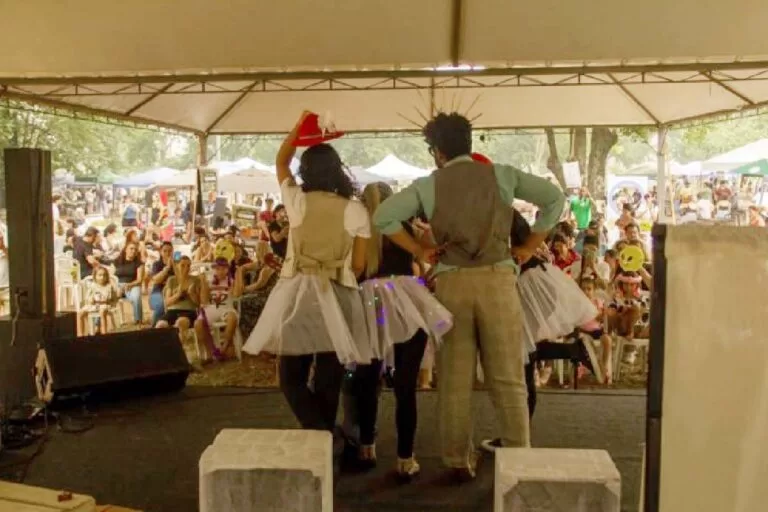 Agendão: fim de semana tem despedida do Laricas Cultural, show de Matu Miranda e Festival do Toro Candil