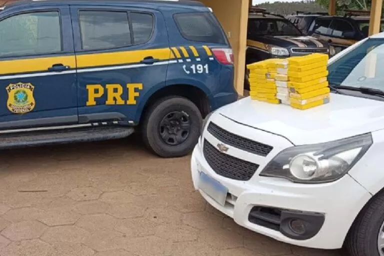 Casal de bolivianos são presos pela PRF com 41 Kg de Cocaína