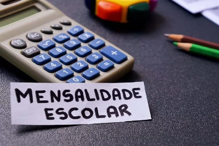 Pesquisa aponta variação de até 275% no valor de mensalidades escolares na Capital