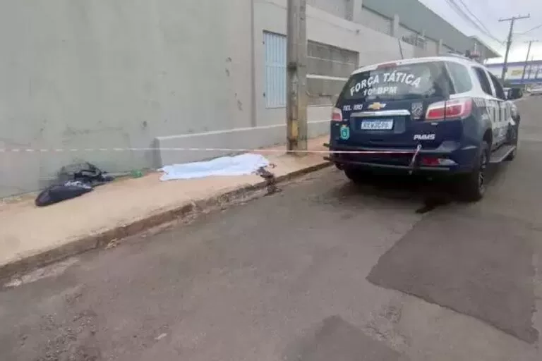 Homem morre eletrocutado ao tentar furtar fios de poste em Campo Grande