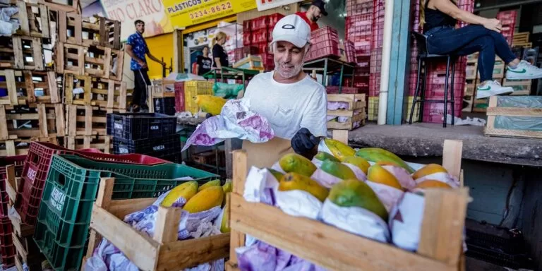Preços dos alimentos recuam e inflação desacelera para 0,24% em junho