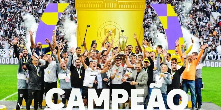 Corinthians bate Cruzeiro e fatura título da Copinha pela 11ª vez