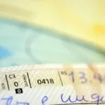 Uso de cheques no Brasil cai 95% desde 1995