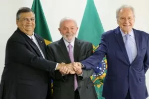 Leia mais sobre o artigo Lula confirma Ricardo Lewandowski no Ministério da Justiça