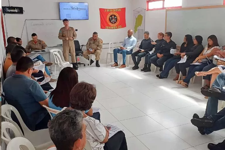 Bombeiros: Planejamento do Carnaval 2024 em Corumbá reúne órgãos públicos e organizadores
