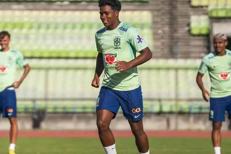 Em busca do tricampeonato, Brasil inicia pré-olímpico nesta terça contra a Bolívia