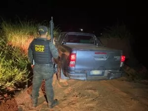 Leia mais sobre o artigo Toyota Hilux furtada em Santa Catarina é recuperada pelo DOF em Mundo Novo