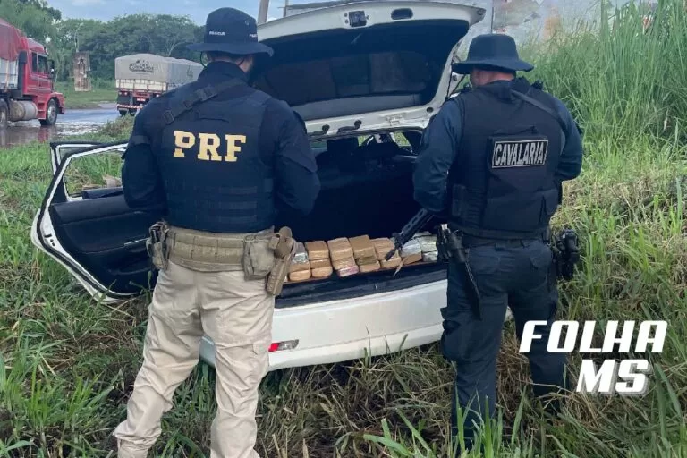 PRF apreende 22 kg de cocaína em carro boliviano na fronteira em Corumbá