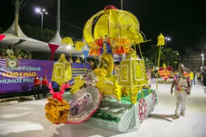 Leia mais sobre o artigo Imperatriz Corumbaense faz homenagem ao “Mestre do Mundo do Carnaval”