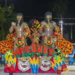 Marquês de Sapucaí abre desfile das escolas de samba honrando a bravura do povo Guaicurus