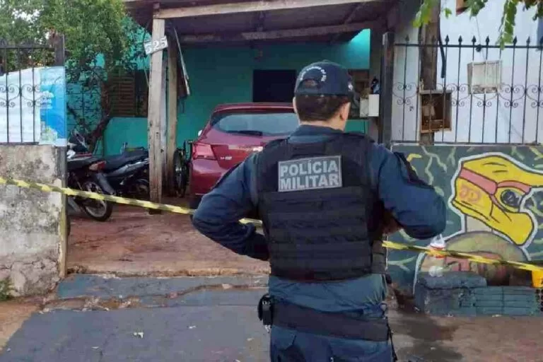 Homem mata cunhado com golpes de foice em Dourados