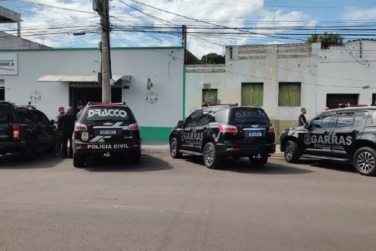 Três pessoas da mesma família são presas em operação contra tráfico de drogas em Corumbá