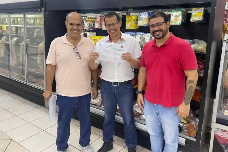 Supermercado em Ladário recebe certificação para manipulação de alimentos de origem animal