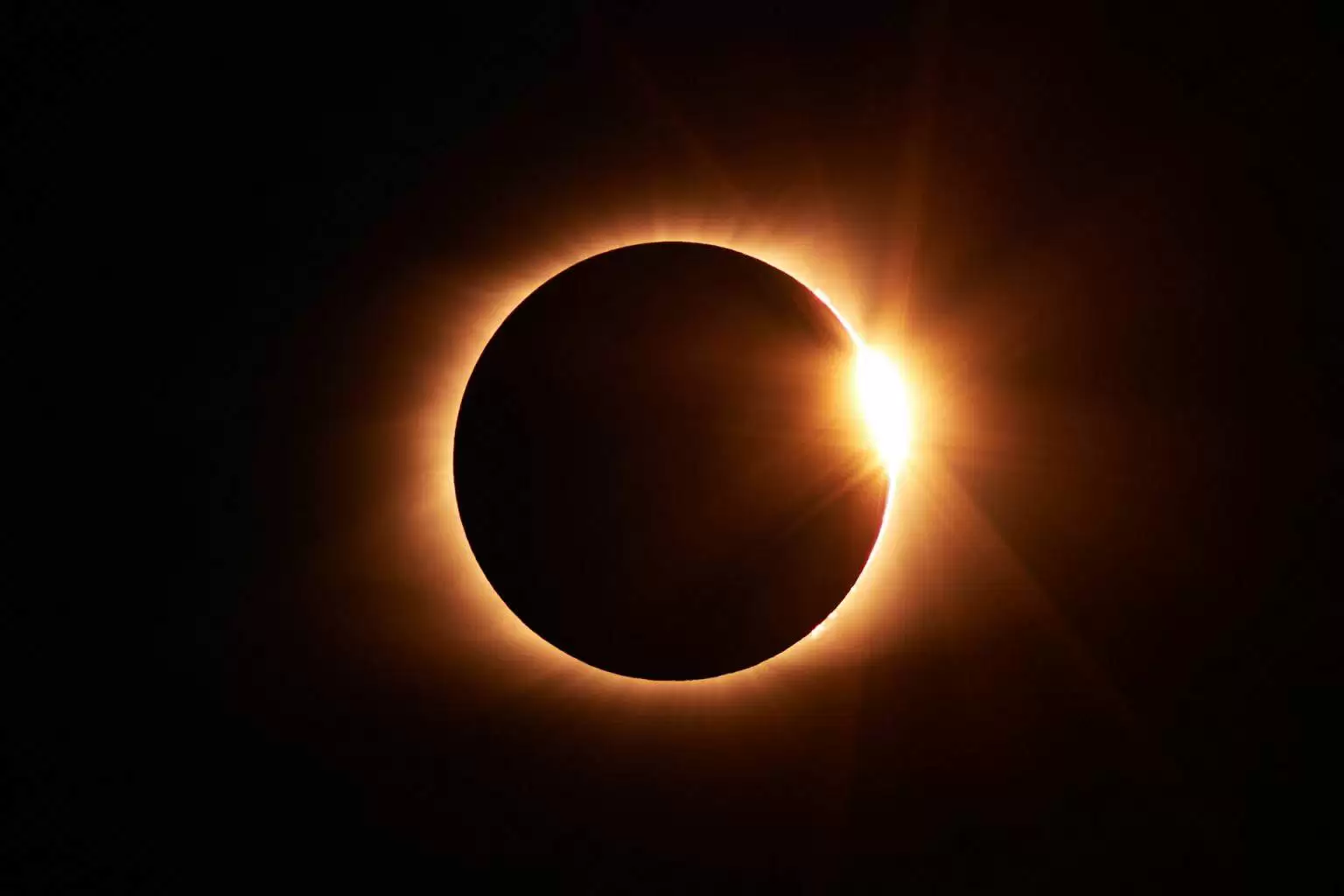 Leia mais sobre o artigo Eclipse total do sol ocorre nesta segunda mas não será visto do Brasil
