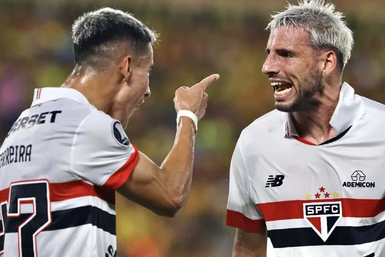 São Paulo vence Barcelona de Guayaquil e assume vice-liderança do Grupo B da Libertadores