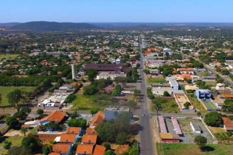 Governo investe R$ 10,5 milhões para asfaltar bairros de Bonito e Miranda