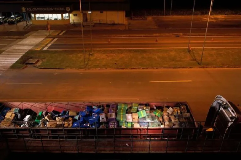 PRF faz a maior apreensão de maconha do ano em Mato Grosso do Sul