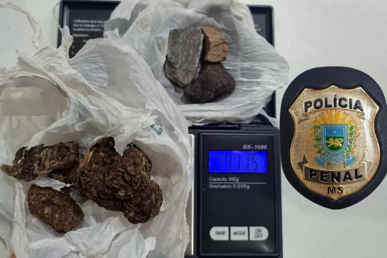 Maconha arremessada para dentro de presídio em Corumbá é apreendida por policiais penais