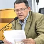 Vereador sugere mudança de lei para obrigar plantio de árvores na cidade