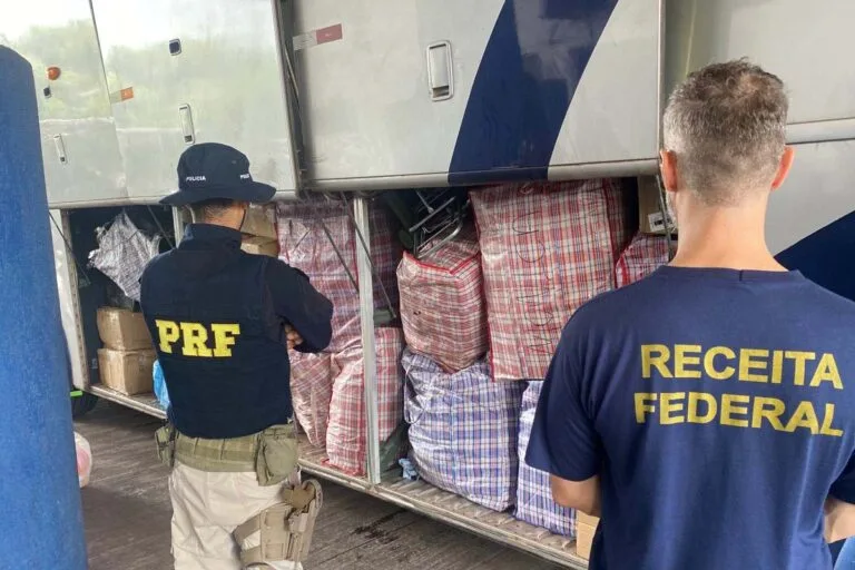 Receita Federal, apreensão, mercadorias, operação, contrabando, Corumbá, Comércio Legal II, descaminho, fiscalização, combate.