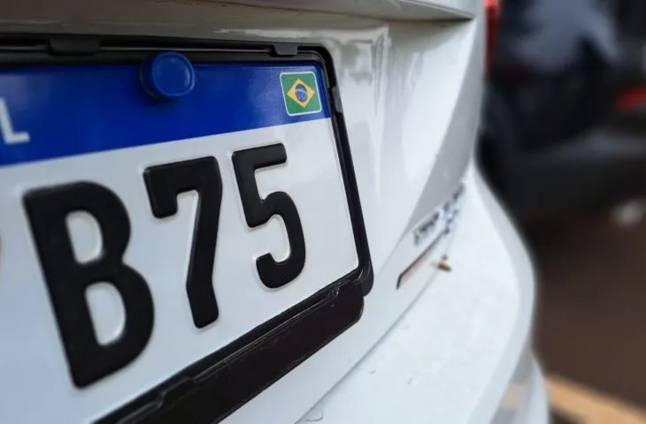 Você está visualizando atualmente Junho é mês de licenciar veículos com placas terminadas em 4 e 5 no Mato Grosso do Sul