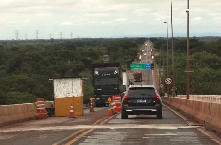 Você está visualizando atualmente 3ª etapa de concretagem da Ponte sobre o Rio Paraguai acontece neste fim de semana